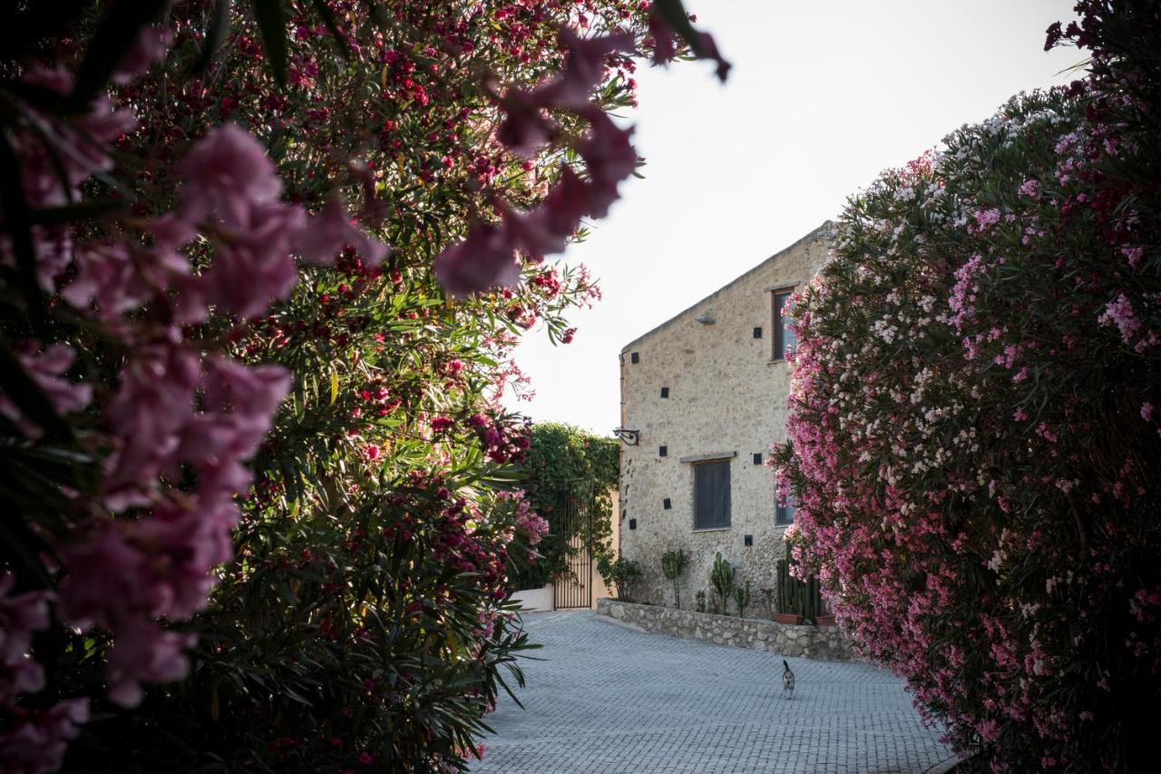 Agriturismo Baglio Lauria Campobello di Licata Dış mekan fotoğraf