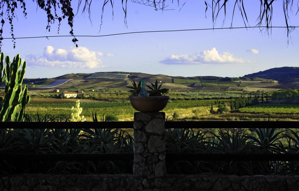 Agriturismo Baglio Lauria Campobello di Licata Dış mekan fotoğraf